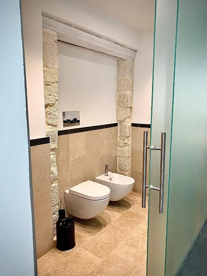 Isabella Di Castiglia Apartments Siraküza 0*,  İtalya