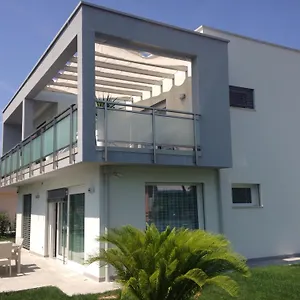 https://villa-bb-del-lago.it-lombardy.com