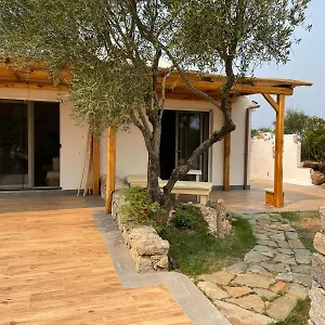 https://resort-windflake.in-sardinia.net