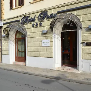 https://hotel-posta-cecina.it-tuscanyhotel.com