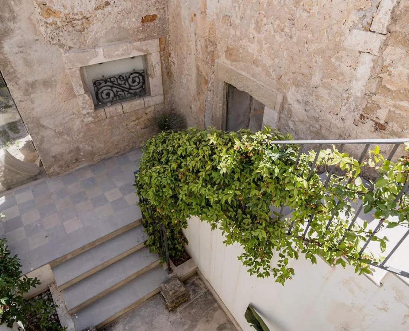 Aparthotel Isabella Di Castiglia Apartments Syrakus