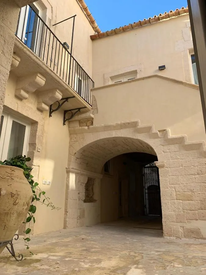 Aparthotel Isabella Di Castiglia Apartments Syracuse