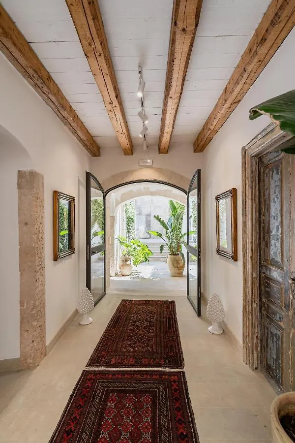 Isabella Di Castiglia Apartments Syracuse 0*,  Italy
